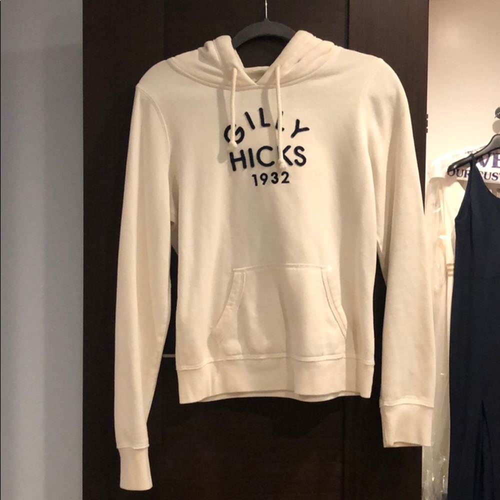 Gilly Hicks Sweatshirt